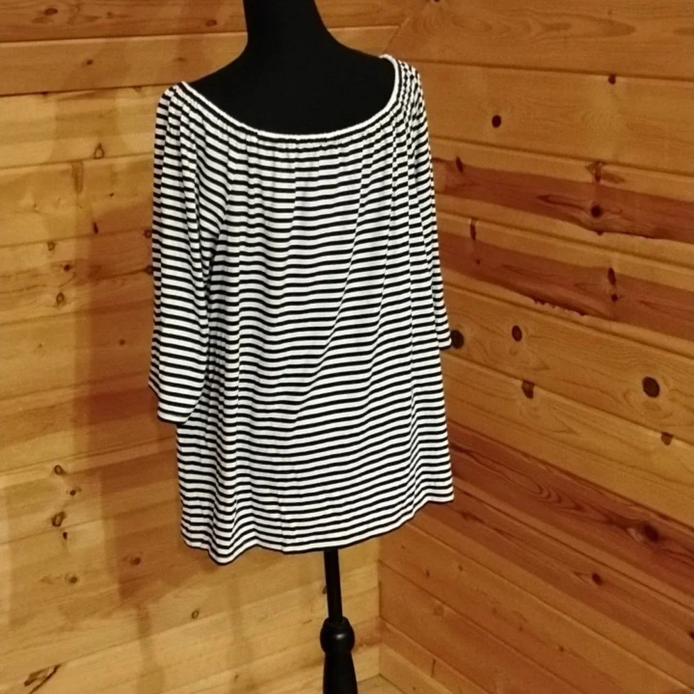 J.Jill Black and White Striped Women's Top - Picture 3 of 4